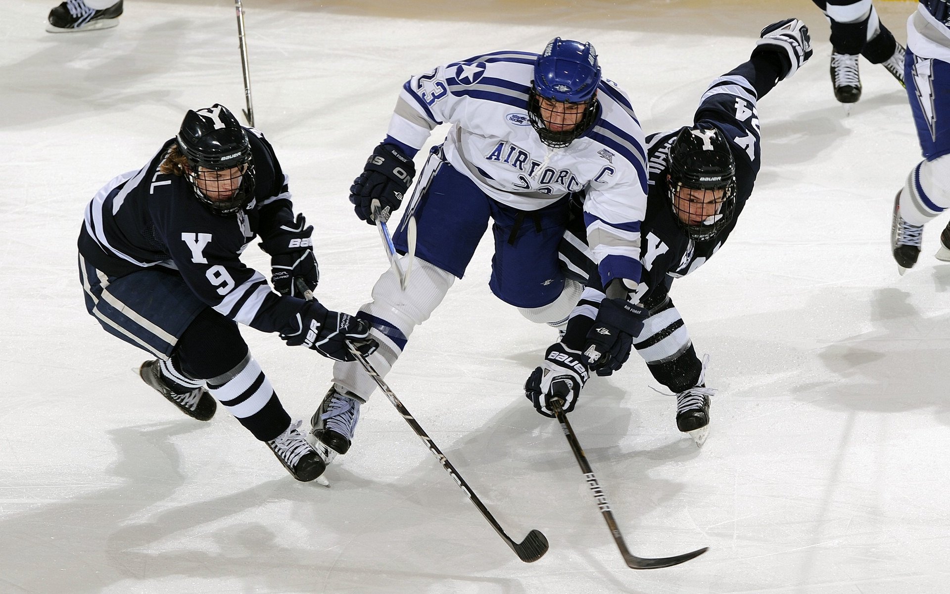 德甲精彩集锦，关键扑救挽救球队命运，德甲对抗